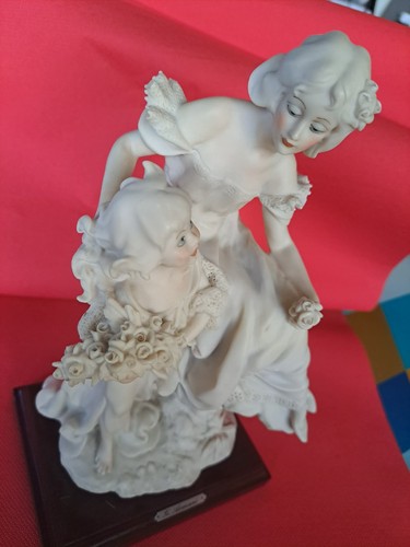 Figurine porcelaine - figurine, en