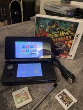 Nintendo 3DS Cosmo Black + 3 jeux (3*3DS) +Stylet + chargeur + carte SD 4Go