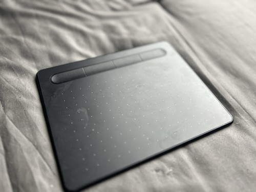 Wacom intuos graphics tablet - wacom,