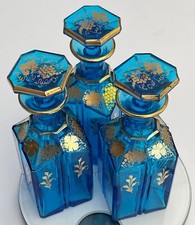 3 carafes  Bleues (pour cave à Liqueur Napoleon III ) Baccarat