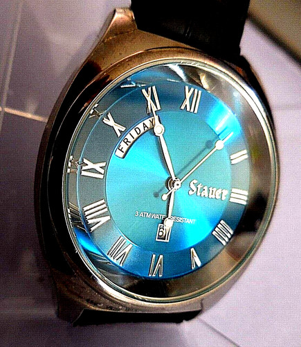 Remarquable montre stauer - remarquable,