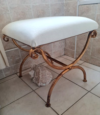 Siège. Tabouret de forme