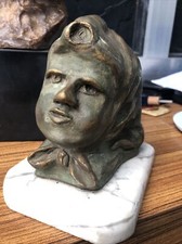 Buste de Jeune Fille , signature A Identifier.