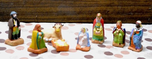 Santons personnages naïfs