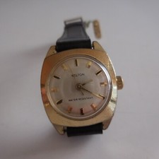 Montre 1973 KELTON timex femme WATER RESISTANT STAINLESS STEEL BACK XXe N4393
