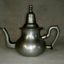 Ancienne théière étain