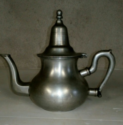 Ancienne théière étain