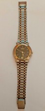 Magnifique montre de dame à quartz (GUCCI) fabrication Italienne et Suisse.