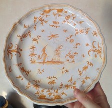 Beau Plat Rond en faience