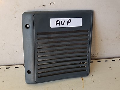 Grille enceinte porte avant - de,