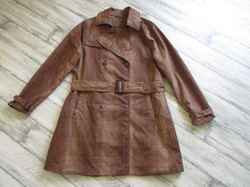 Trench court marron imprimé