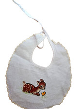 Bavoir brodé main poupée ancienne bellla gégé clodrey  reborn 15x13