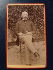 Photo CDV XIXe Portrait C1870 Homme Costume Pantalon Velours Grossier ?