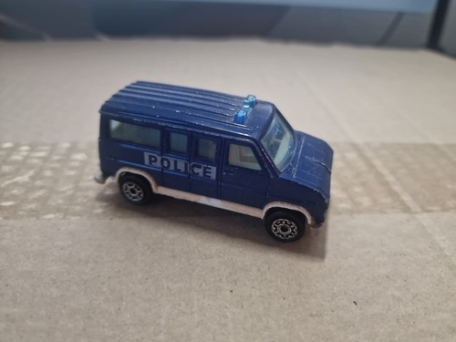 Majorette fourgon police - -,