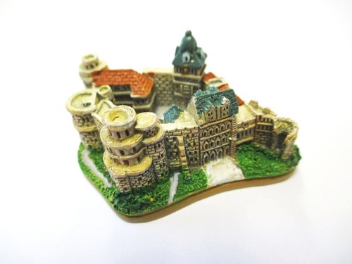 Modèle château - de,