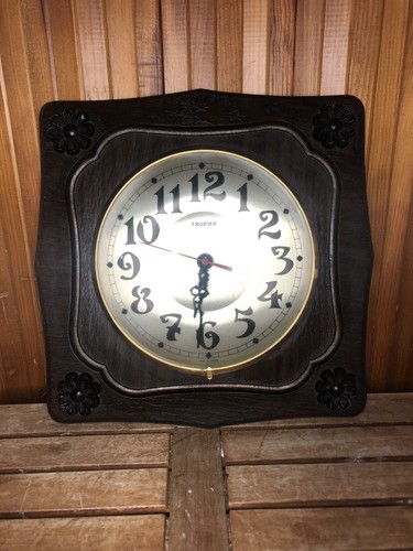 Ancienne pendule trophy - bois, +
