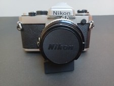 Appareil NIKON FE  + Objectif Nikkor 50 mm.