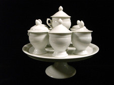 🇫🇷 ANCIEN SERVICE A CRÈME PORCELAINE COUPE PIEDOUCHE PRÉSENTOIR 7 POT COUVERT