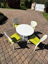 TABLE MODERNE RONDE BLANCHE DIAMETRE 90 CM ETAT NEUF