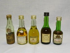 - LOT DE 5 MIGNONNETTES COGNAC