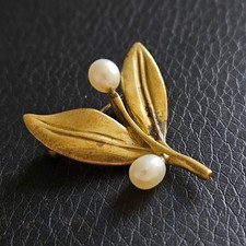 Broche art nouveau laurier
