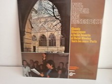 LES FIDELES ET LA CHORALE DE