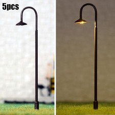 5 poteaux lampadaires à LED