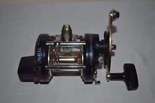 MOULINET  DE PECHE ZEBCO TOPIC  XM 330 PECHE MER 