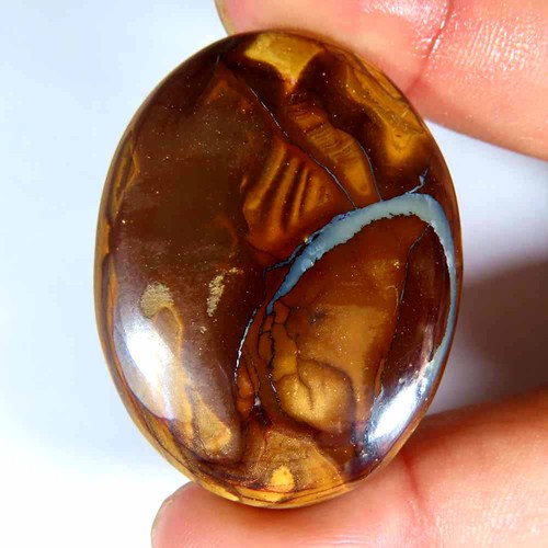 60cts 100 natural - 72.60cts.100%natural, boulder