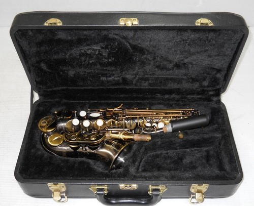 Moller alto saxophone - moller, saxophone?