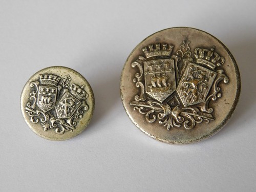 Boutons anciens uniforme - 2,