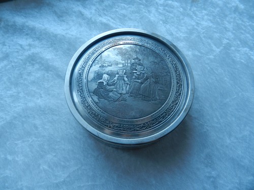 Ancienne boite plaqué - , argent