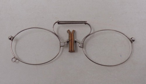 Ancienne monture lunettes - lunettes,