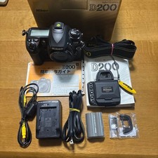 Nikon D200, moins de 2 700
