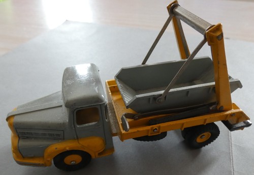 Beau camion multibenne dinky - camion,