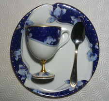 Tasse à thé, café, en porcelaine fine, Japon, designed by Shibala.