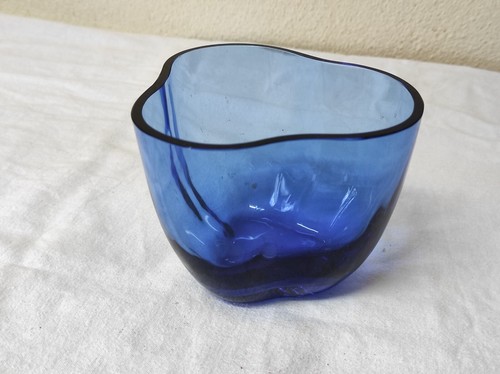 Centre table vase - centre,