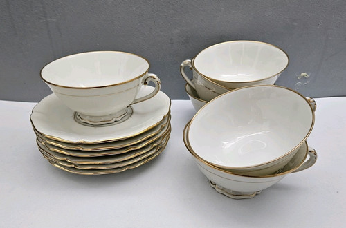 Six tasses sous - sous-tasses, en