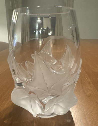 Lalique crysal hedera vase - lalique,