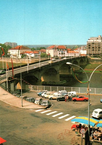 Dax pont pierre sur - dax,