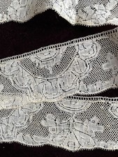 superbe volant de dentelle Valencienne aux fuseaux - 1.50 mètre -XVIIIème