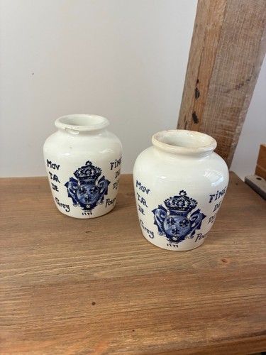 Lot anciens pots à - 2,