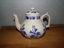 Ancienne théière en grés