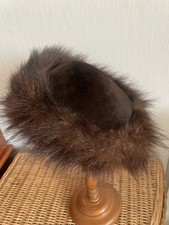 toque année 60 en fourrure
