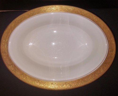 Superbe plat creux - plat, en
