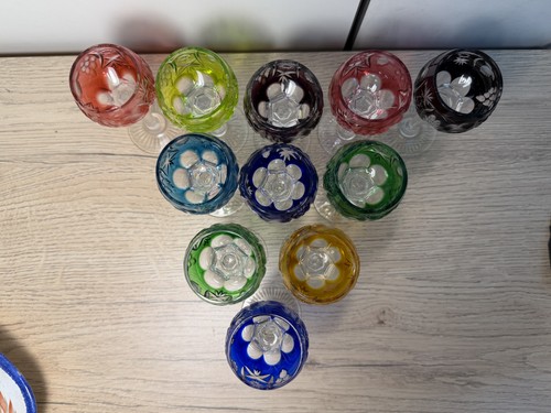 Suite verres à liqueur - 11,