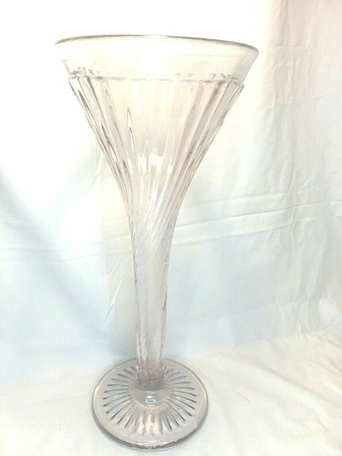 Long term vase glass swirled - glass,