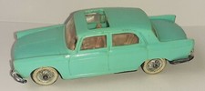 Voiture Miniature 1/43 Peugeot 404 Bleu Norev Vintage B-15 no Majorette Corgi