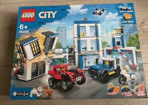 Boite neuf set lego city - boite,