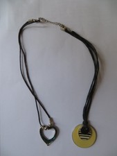 Lot de 2 colliers art artisanal